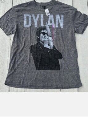 Revolution Men's Dylan Graphic Tee - Gray with Black Print